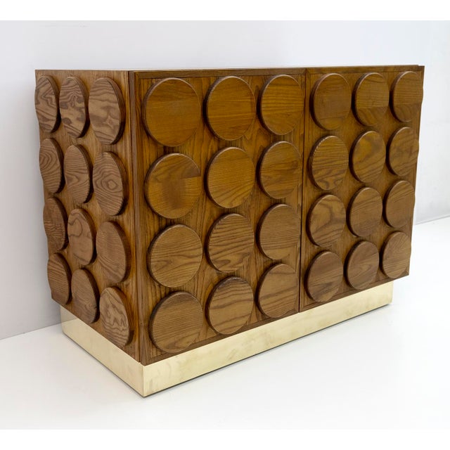 Italian Brutalist Chestnut and Brass Bar Cabinet, 1970s For Sale - Image 10 of 10