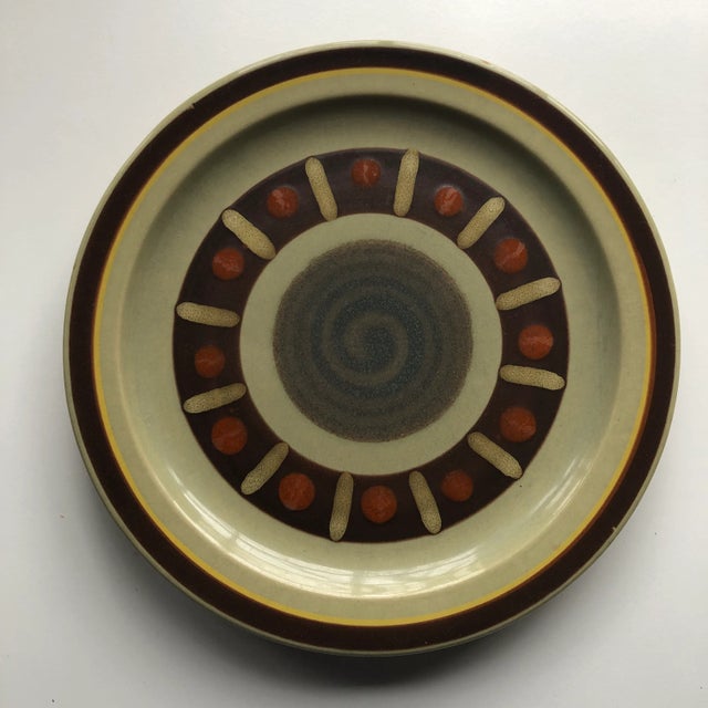 1970s Midcentury Vera Cruz International Stoneware Dinner Plates S/3 For Sale - Image 5 of 6