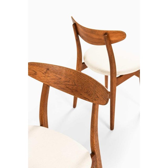 1950s CH-30 Chairs in Oak and Wool attributed to Hans Wegner, 1954, Set of 9 For Sale - Image 5 of 8