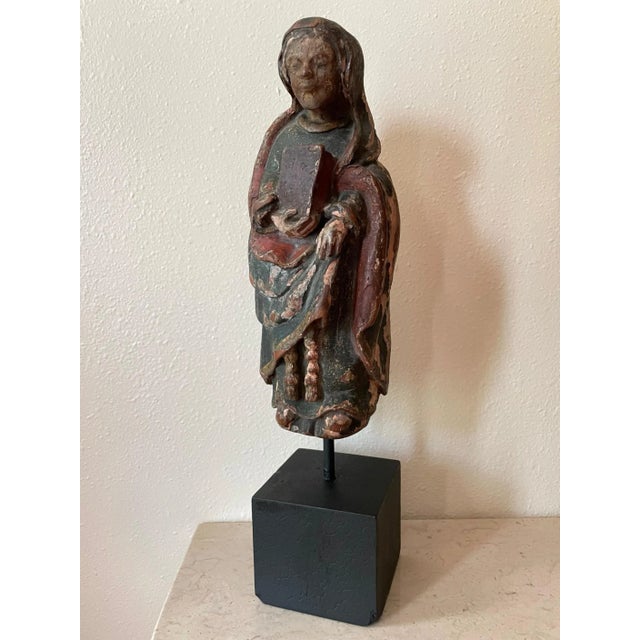 12th Century Romanesque Wood Sculpture of the Virgin Mary. For Sale In West Palm - Image 6 of 13