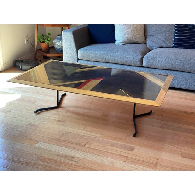 A stunning and rare Italian modern coffee table designed by the iconic Giovanni Offredi for Saporiti Italia. This...