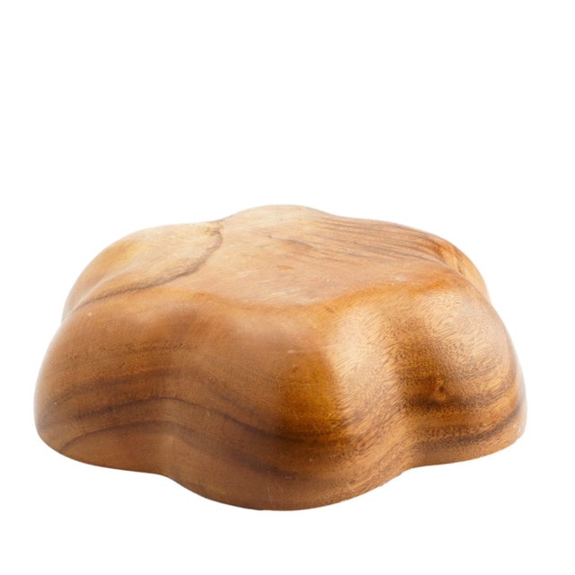 Wood Hawaiian Hand Carved Bowl of Figured Monkey Pod Wood, 1950 For Sale - Image 7 of 7