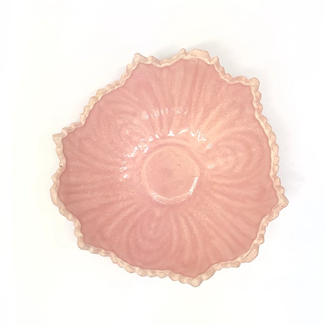 Mid-Century Modern Oversized Matte and Gloss Blush Pink Ceramic Bowl For Sale - Image 3 of 8