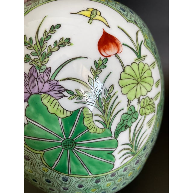 Chinese Famille Verte Porcelain Ginger Jar With Lotus Pond Scenery For Sale - Image 9 of 15