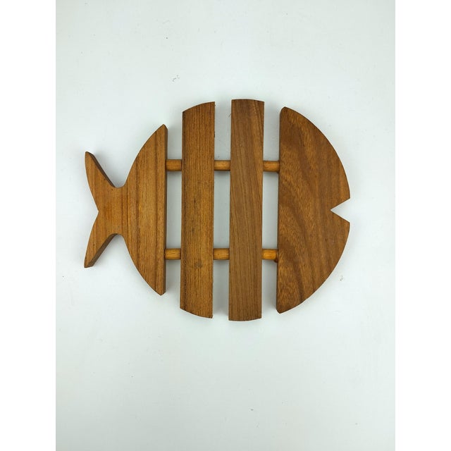 Mid-Century Modern Fish-Shaped Coasters in Teak, 1960s, Set of 8 For Sale - Image 4 of 10