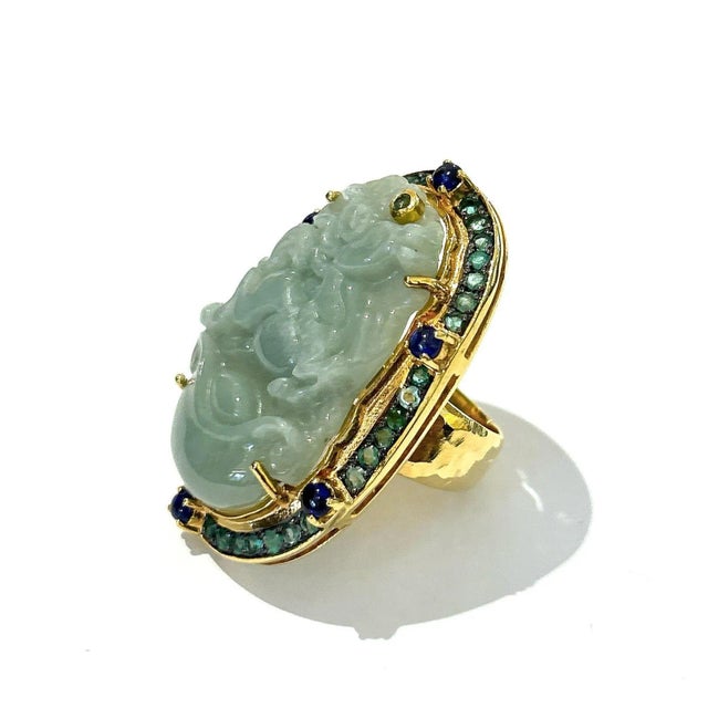 Baroque Bochic “Orient” Vintage Jade, Sapphire, Emerald Cocktail Ring Set in 18k Gold & Silver Size 9.5 For Sale - Image 3 of 3