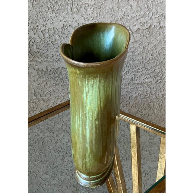 Circa 1949 Frankoma Pottery "Modelled Wheat" Vase Style 74 in Prairie Green For Sale - Image 10 of 18