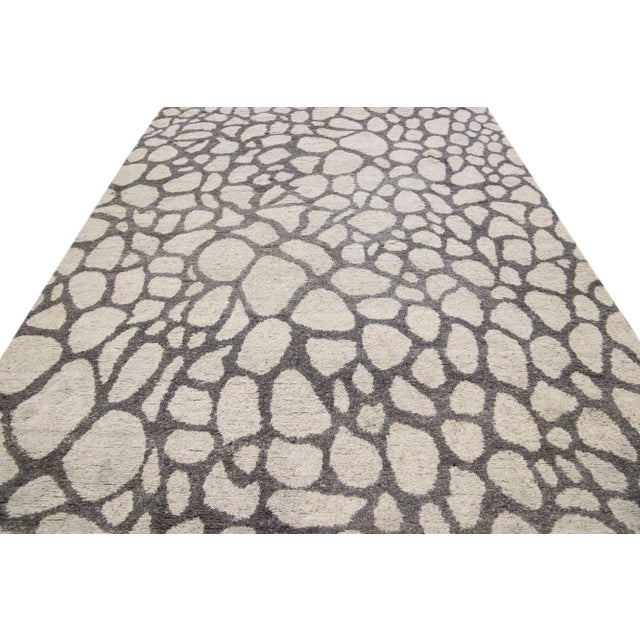 Indian Contemporary Moroccan Style Gray Handmade Designed Wool & Viscose Rug For Sale - Image 3 of 8