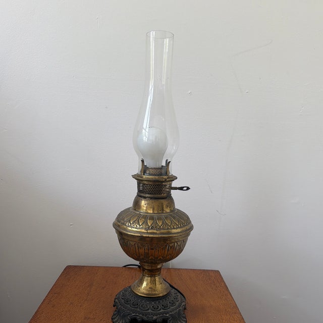 Late 19th Century 19th-Century Embossed Brass Parlor Lamp on Ornate Cast Iron Base - Electrified For Sale - Image 5 of 9