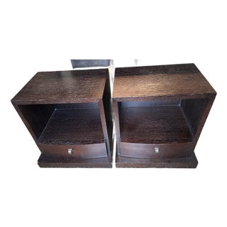 Pair of Italian Promemoria Nightstands – Made in Italy For Sale