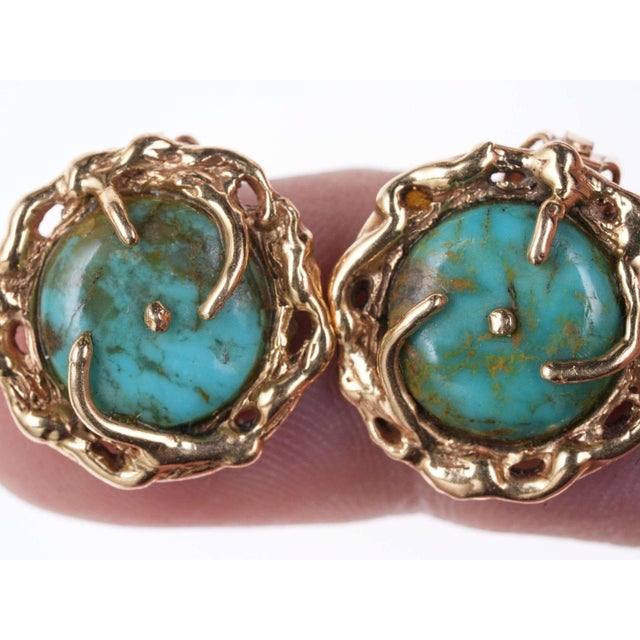 Late 20th Century Mid Century 14k gold/Turquoise clip on earrings For Sale - Image 5 of 5
