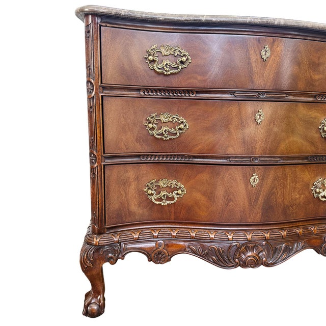 1980s 1980s Henredon Louis XV Style Serpentine Mahogany Commode With Marble Top & Ball and Claw Feet For Sale - Image 5 of 18