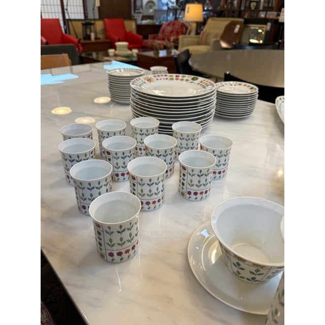 White Late 20th Century Rosenthal Studio-Linie Piemonte Porcelain Dinnerware, Set of Sixty-Nine For Sale - Image 8 of 13
