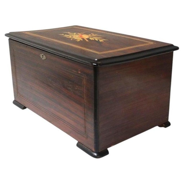Chinese Chinese Rosewood & Marquetry Inlay Figural Automaton Cylinder Music Box C1890 For Sale - Image 3 of 16