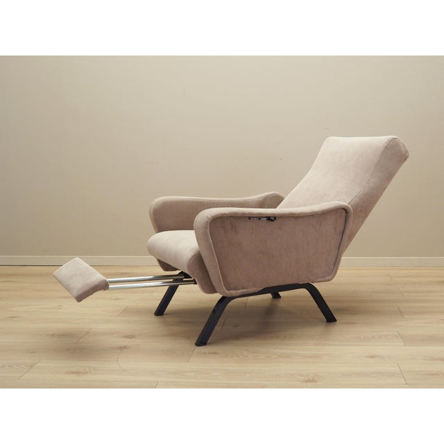 Beige Italian Adjustable Armchair, Italy, 1970s For Sale - Image 8 of 12