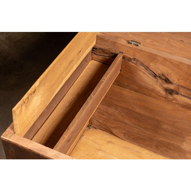 Early American Dovetail Linen Chest For Sale - Image 4 of 11