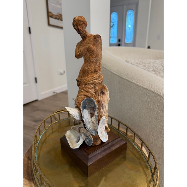 Step into a studio-turned-sanctuary. This sale features a series of original works born from a fascination with the ornate...