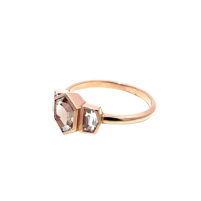 14k Rose Gold Ring With Oregon Center Sunstone & Moonstones, Size 7 For Sale - Image 4 of 4
