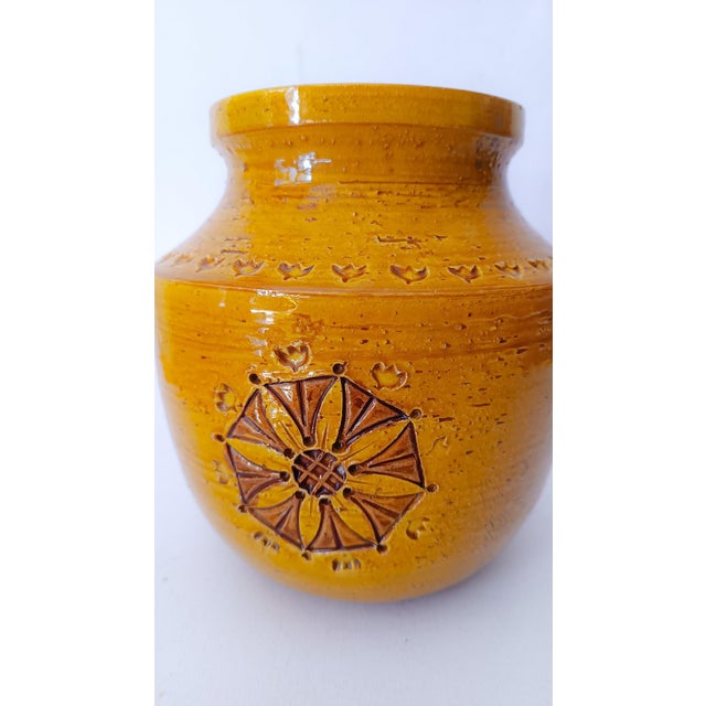 Vintage Yellow Ceramic Cache Pot by Aldo Londi for Bitossi, 1970s For Sale - Image 6 of 9