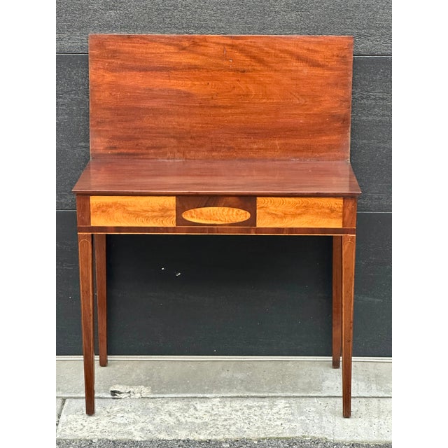 George Hepplewhite Federal Flip Top Mahogany and Satinwood Game Table , Circa 1820 For Sale - Image 4 of 13