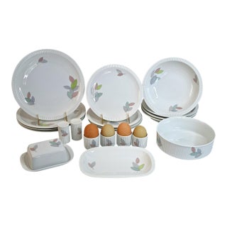 1950s Mid-Century Modern Arzberg Germany Dinnerware Set 22 Piece Leaves Arz3415 Service for 4 + Extras For Sale