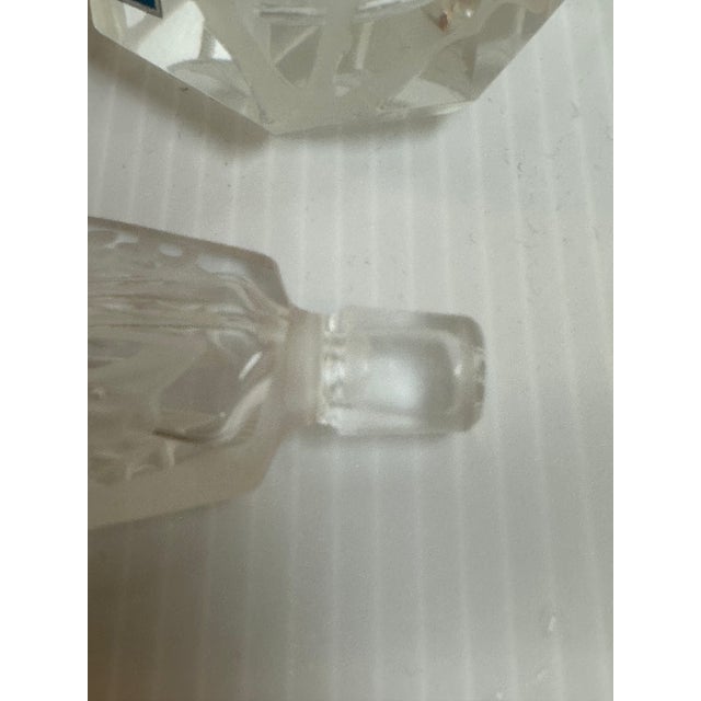 Vintage Hand Cut Thick Crystal Etched Satin Floral Scene Elegant Perfume Bottle For Sale In New York - Image 6 of 13