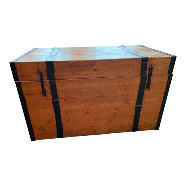 1900’s Vintage Pine Chest For Sale