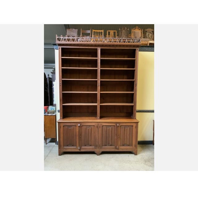 Antique Neo-Gothic Bookcase in Oak, 1880 For Sale - Image 13 of 13