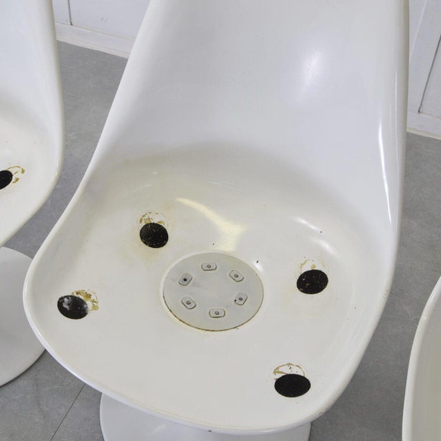 Tulip Chairs by Eero Saarinen for Knoll, 1970s, Set of 4 For Sale - Image 9 of 10