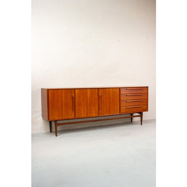 Mid-Century Teak RT200 Sideboard from Heinrich Riestenpatt, 1960s For Sale - Image 4 of 18