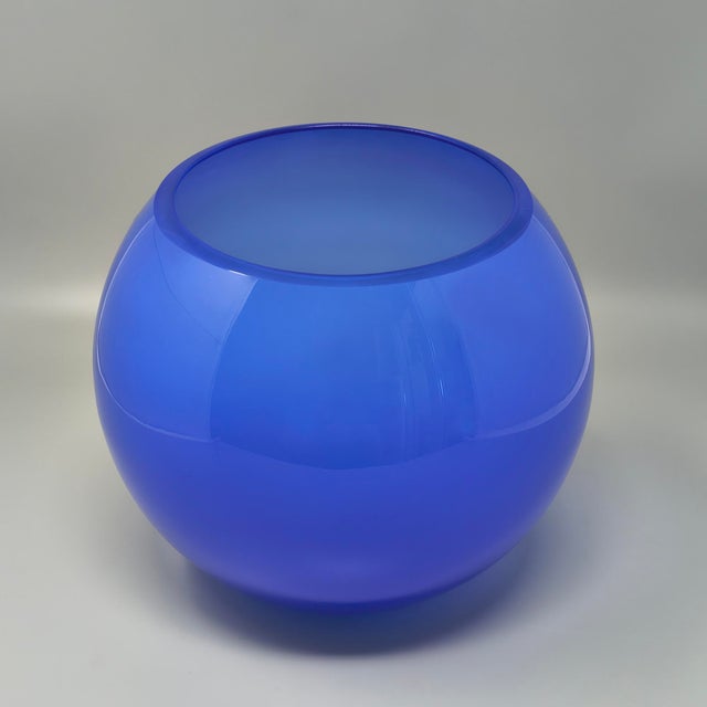 Mid-Century Blue Vase by Ind. Vetraria Valdarnese, Italy, 1970s For Sale - Image 4 of 7
