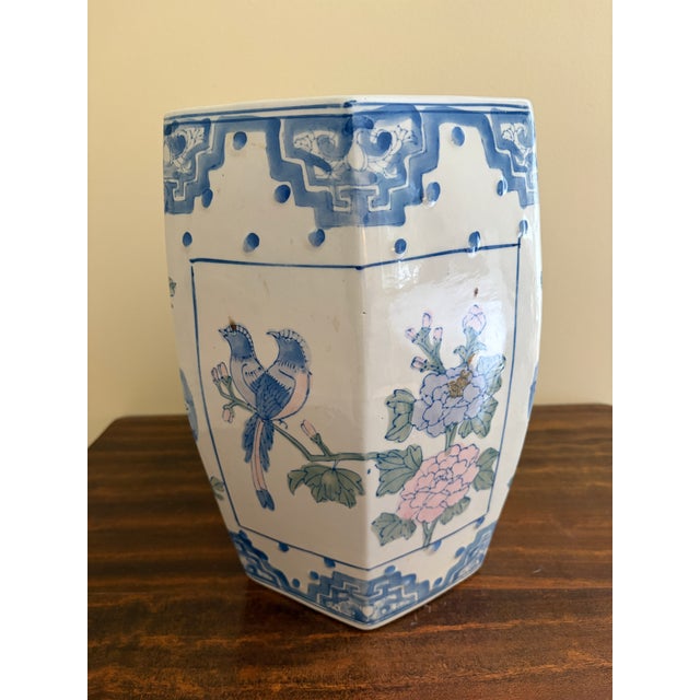 Vintage Hexagonal Chinoiserie Porcelain Garden Stool or Side Table For Sale In South Bend - Image 6 of 9