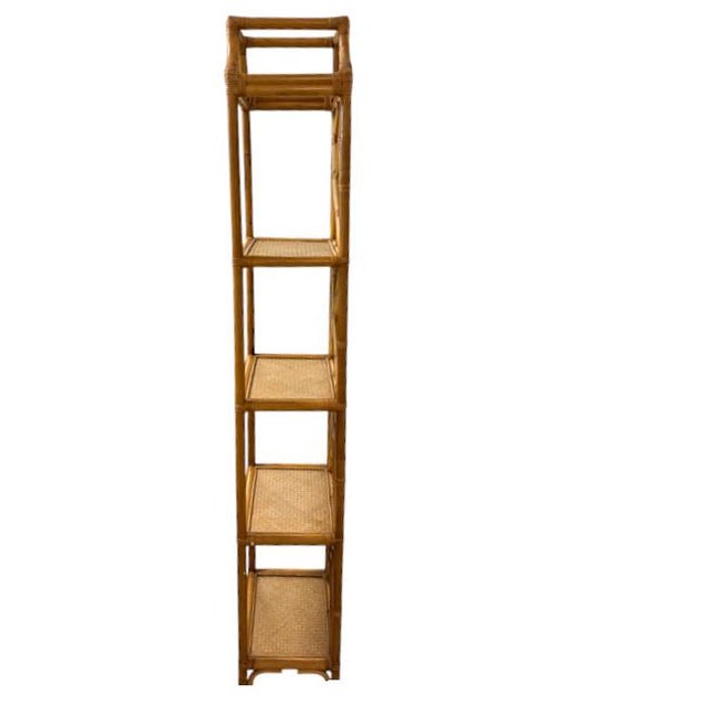 Early 20th Century Vintage Bamboo & Rattan 5-Tier Étagère Shelf – Coastal Chinoiserie Style For Sale - Image 5 of 7