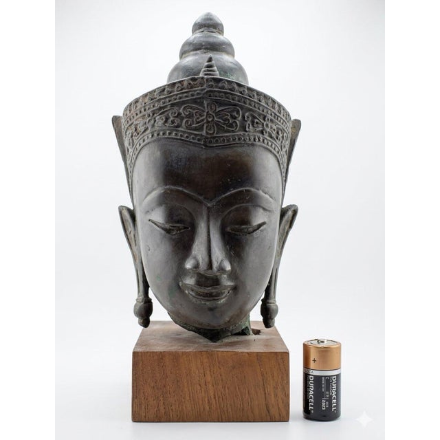 Vintage Bronze Crowned Buddha Head In Thai Ayutthaya Style. Vintage SE Asian Cast Bronze Buddha Head Statue Figure Wood...