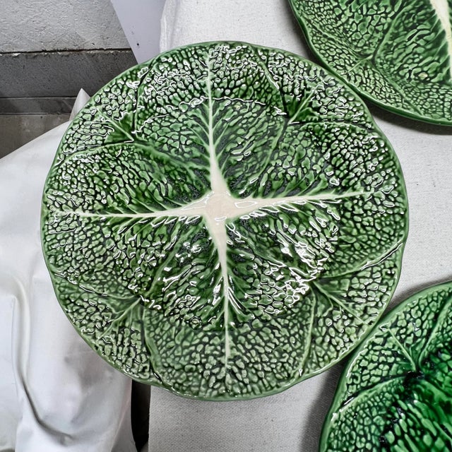 English Mid Century Secla Portugal Cabbage Leaf Dinner Plates - Set of 8 For Sale - Image 3 of 10
