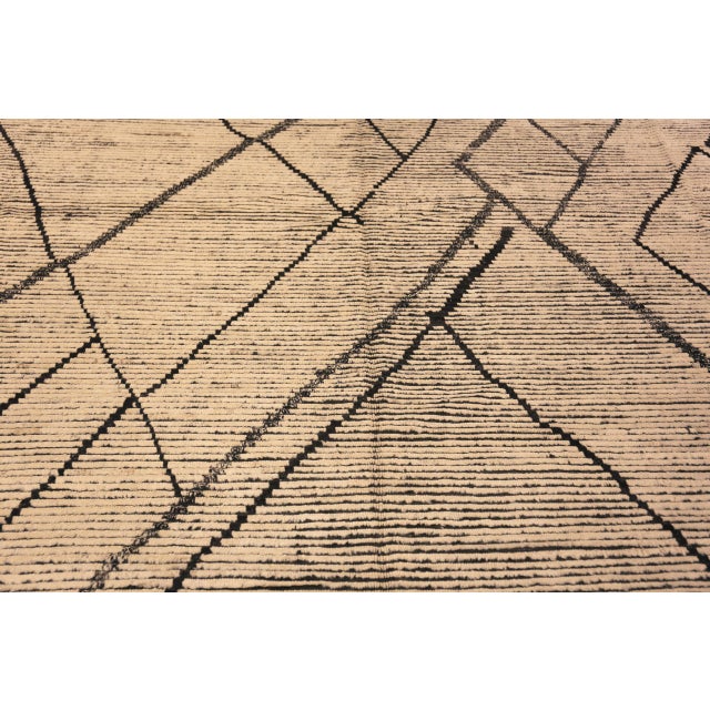 Early 21st Century Large Modern Tribal Decorative Area Rug For Sale - Image 5 of 7