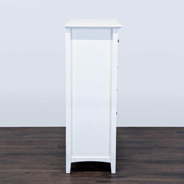 2010s Modus Paragon White 5-Drawer Dresser With Classic Black Knobs, Attributed For Sale - Image 5 of 10