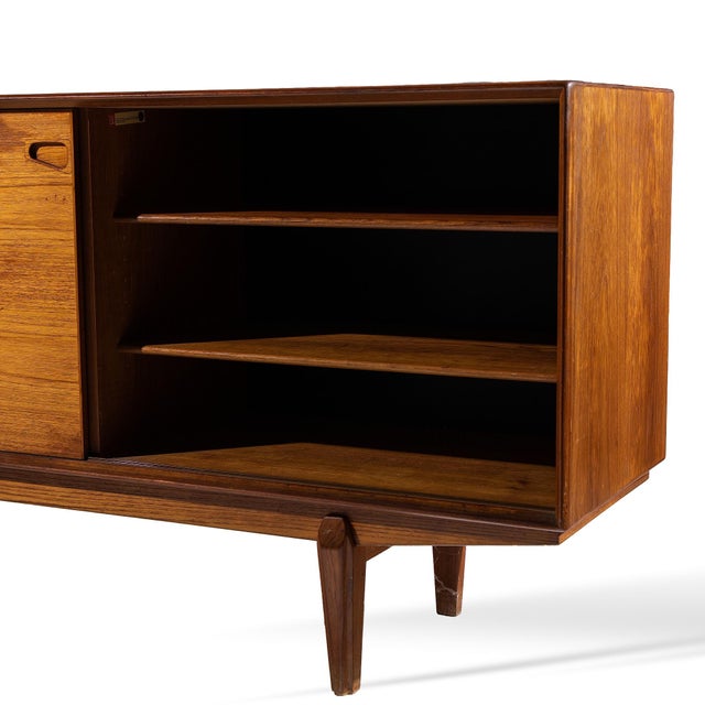 Wood Henry Rosengren Hansen for Dyrlund Mid Century Danish Teak Credenza For Sale - Image 7 of 8