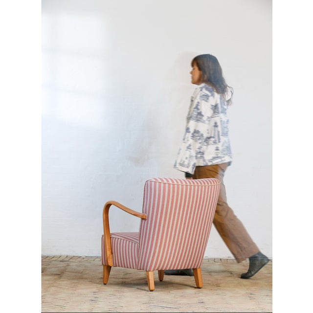 No. 921 Chair in Wool Upholstery, Sweden, 1950s For Sale - Image 4 of 5