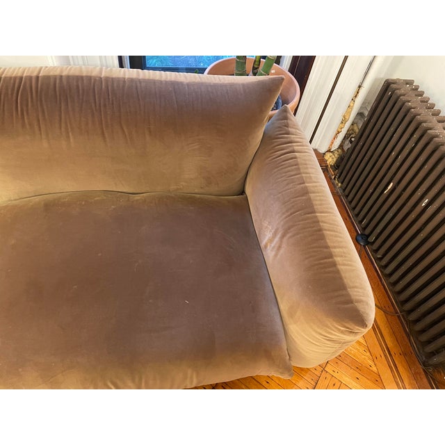 Modern Late 20th Century Attributed Arflex Marenco 2-Seater Sofa (254 Cm / 100") For Sale - Image 3 of 9