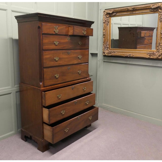 Early Victorian Mahogany Chest on Chest, 1860 For Sale - Image 6 of 7