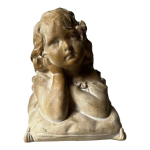 Vintage Chalkware Bust of a Young Girl.