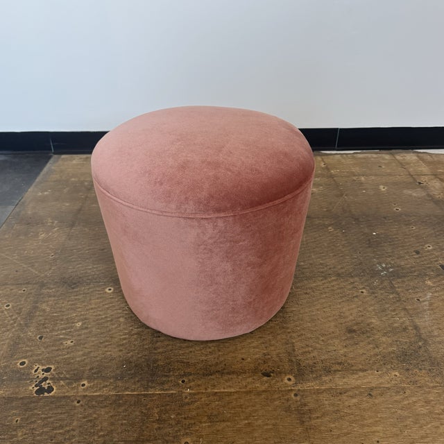 Contemporary Contemporary Blush Velvet Round Ottoman / Vanity Stool For Sale - Image 3 of 5