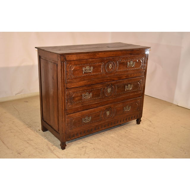 Late 18th Century Directoire Provençal Oak Commode For Sale - Image 4 of 15