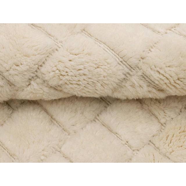 Early 21st Century Hand-Knotted Wool Premium Rug by Azele Studio For Sale - Image 5 of 9