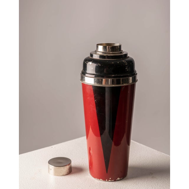 Jean Dunand Art Deco Cocktail Shaker in the style of Jean Dunand, 1940 For Sale - Image 4 of 10