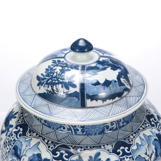 Large 20th Century Guangxu Chinese Export Porcelain Blue & White Vase and Cover For Sale - Image 11 of 12