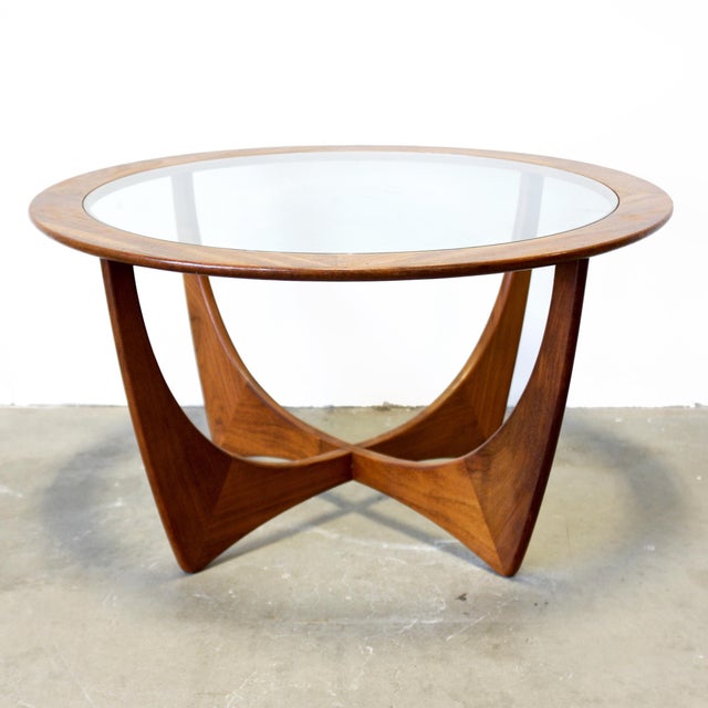 1960s Attributed to Victor B. Wilkins for G-Plan “Fresco” (aka “Astro”) Round Teak Coffee Table For Sale In Boston - Image 6 of 6