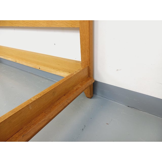 1960s Vintage French Double Bed in Oak by Guillerme & Chambron, 1960s For Sale - Image 5 of 18