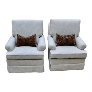 Late 20th Century Hickory Chair Furniture English Arm Chairs, Reupholstered in Lee Jofa Kravet Linen - a Pair For Sale